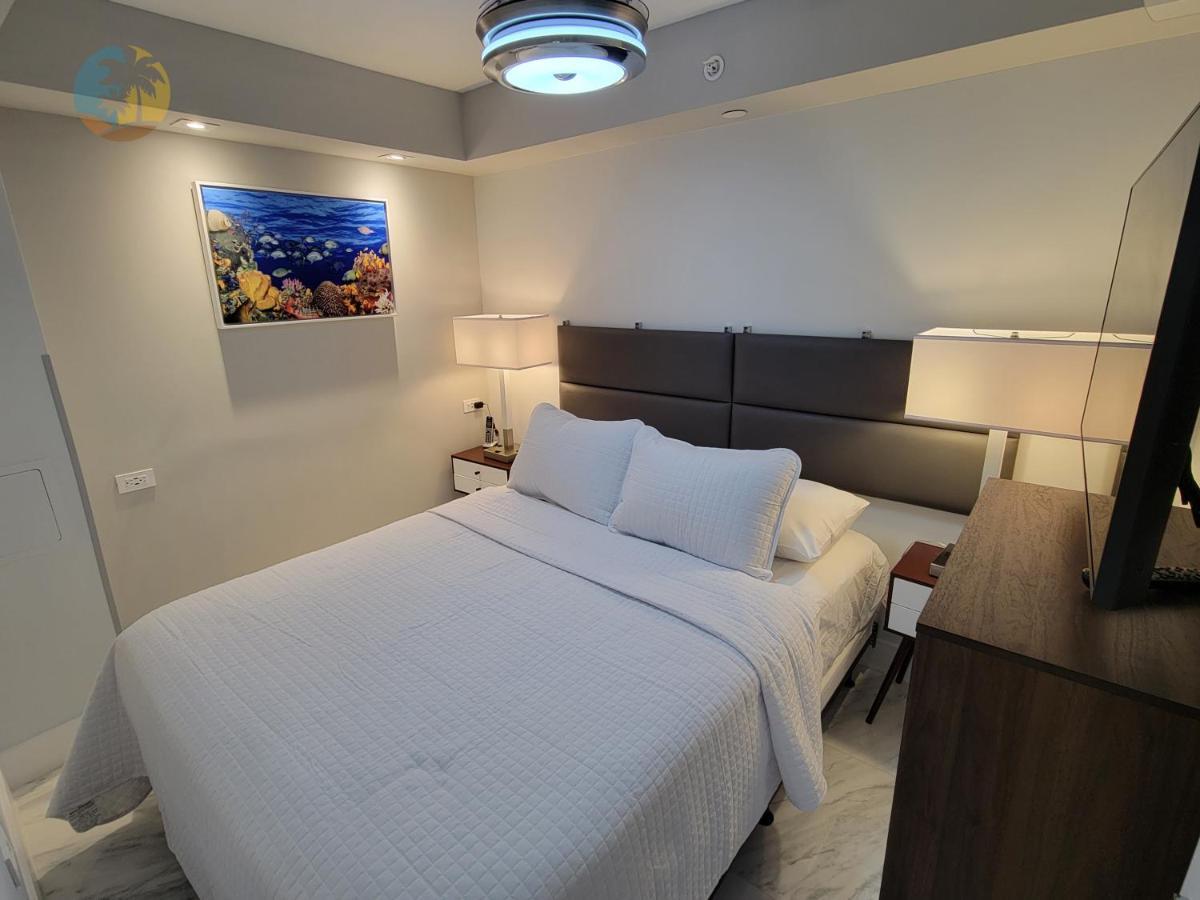 Deluxe Beach Resort - Hora Rentals Miami Beach Eksteriør billede