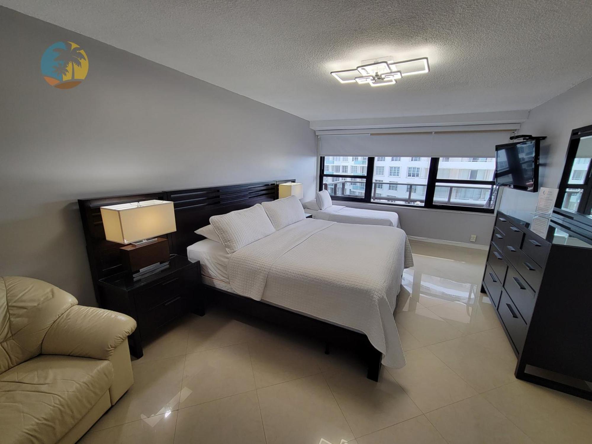 Deluxe Beach Resort - Hora Rentals Miami Beach Eksteriør billede