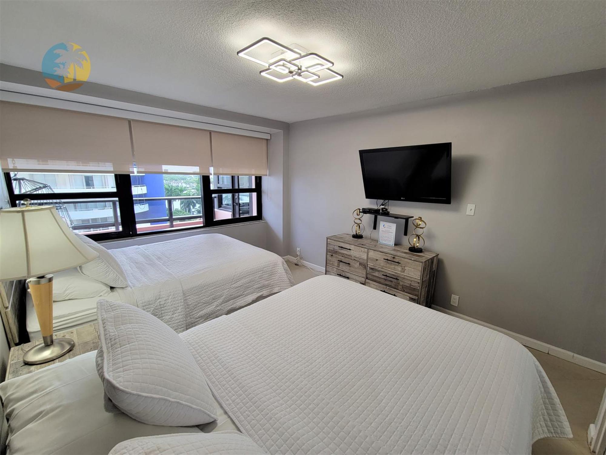 Deluxe Beach Resort - Hora Rentals Miami Beach Eksteriør billede