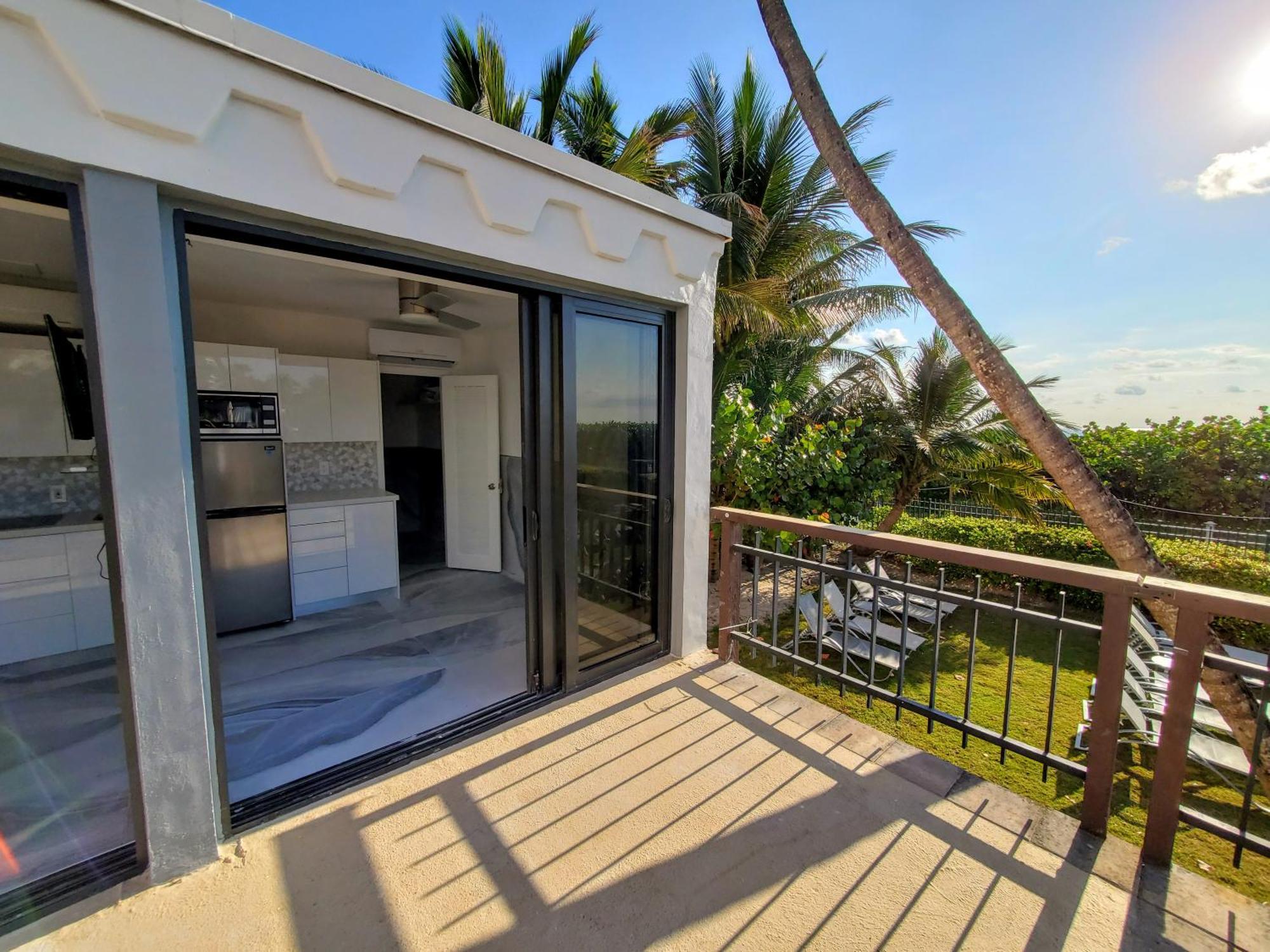 Deluxe Beach Resort - Hora Rentals Miami Beach Eksteriør billede
