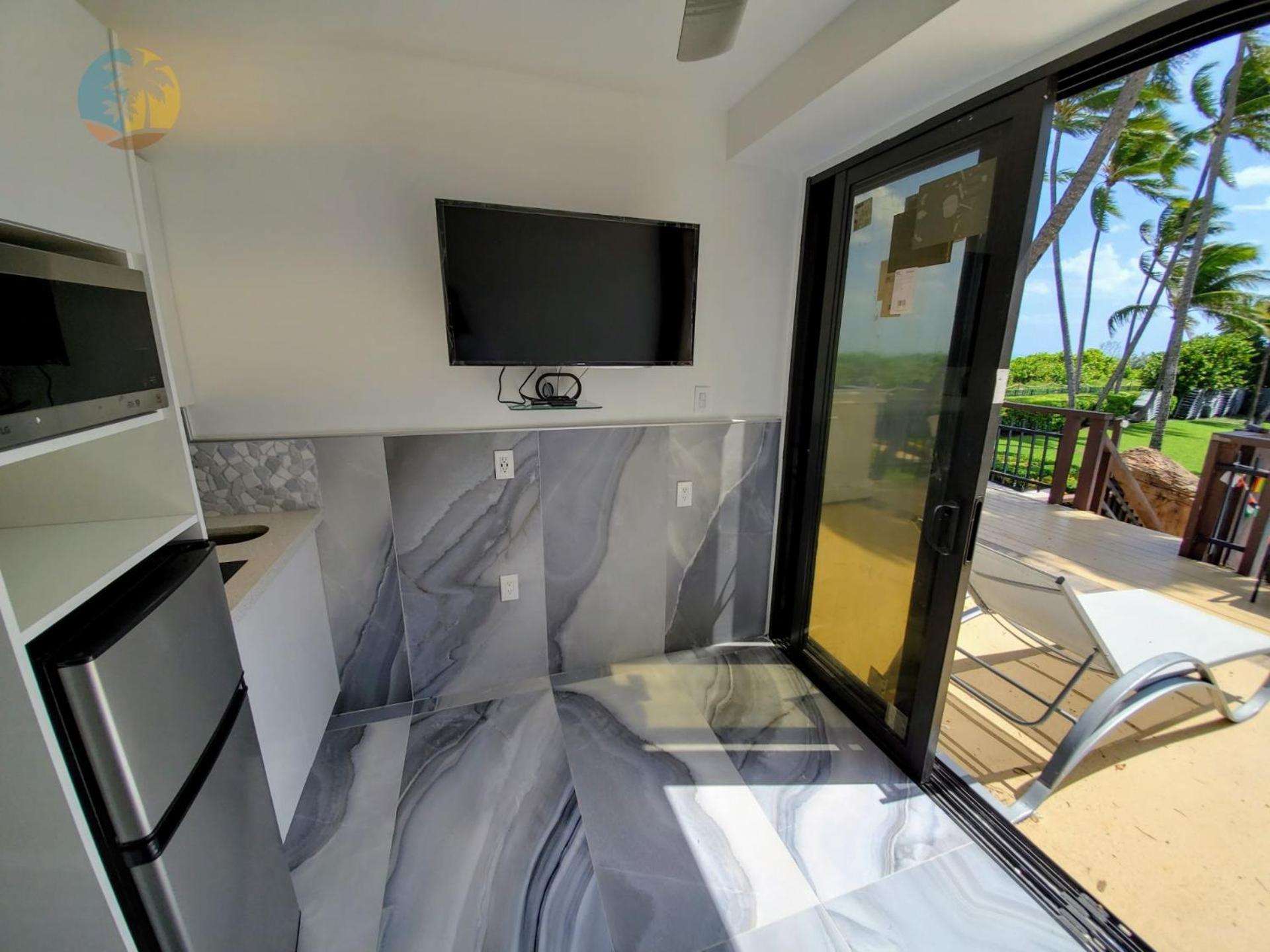 Deluxe Beach Resort - Hora Rentals Miami Beach Eksteriør billede